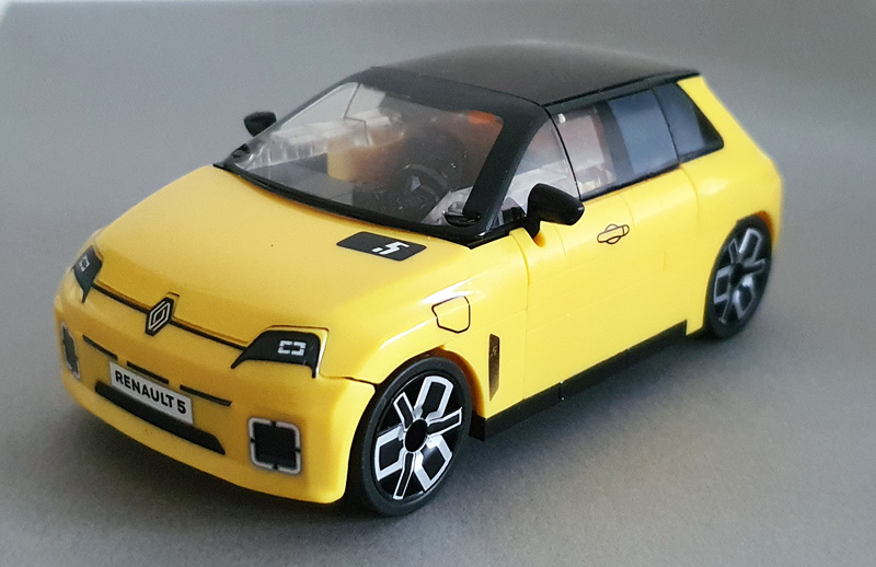 COBI Renault 5 E-Tech 24673 gebaut