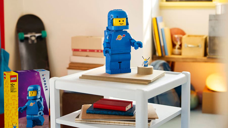 LEGO blauer Astronaut Minifigur 40921 Titel