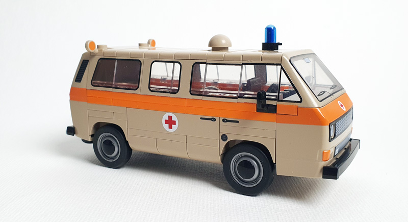 COBI Volkswagen T3 Krankenwagen 24636 gebaut
