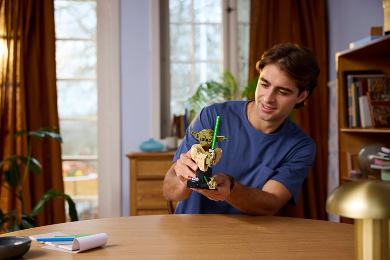 LEGO 75438 Yoda Büste Lifestyle