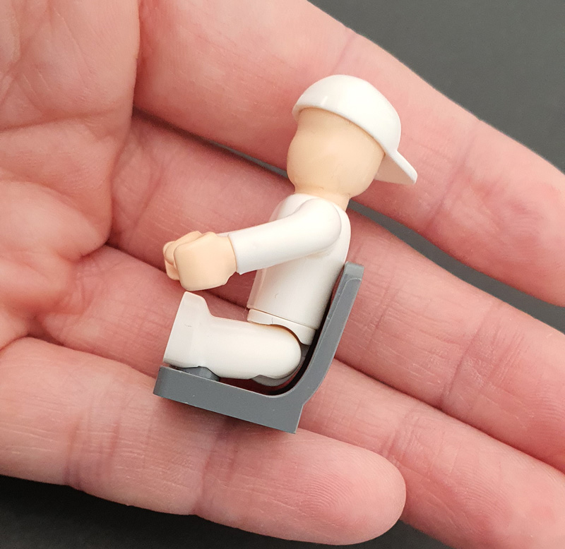 Freakware Minifigur Beweglichkeit sitzen