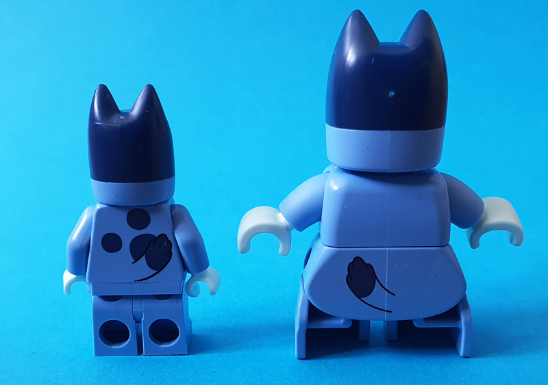 LEGO Bluey 30687 Blueys Teeparty Vergleich Minifigur und Duplo Figur