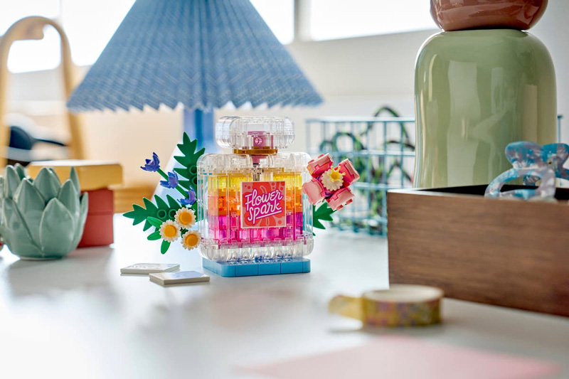 LEGO 31383 Parfümflasche mit Blumendeko