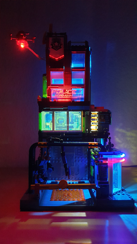 Lumibricks Cyberpunk Police Headquarter 17009 17008 Urban Convoy gebaut beleuchtet