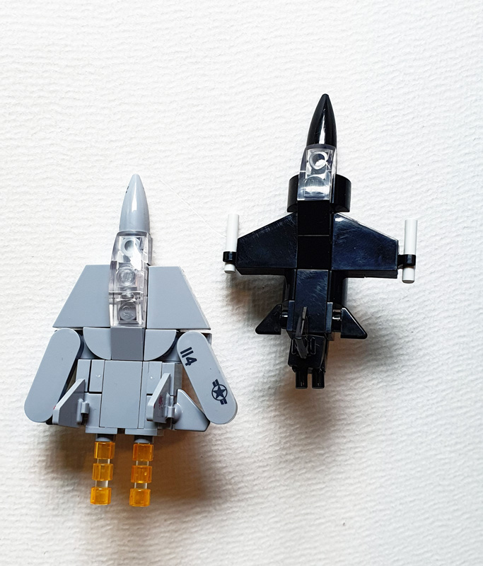 COBI 5925 Top Gun Logo gebaut