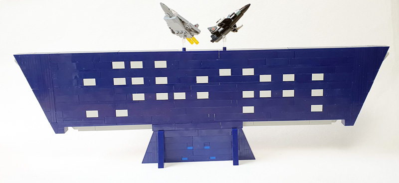 COBI 5925 Top Gun Logo gebaut