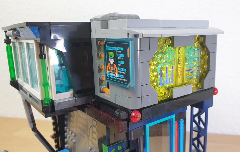 Lumibricks Cyberpunk Police Headquarter 17009 17008 Urban Convoy gebaut