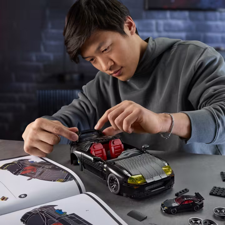 Mattel Brick Shop JKG40 Toyota Supra MKiv