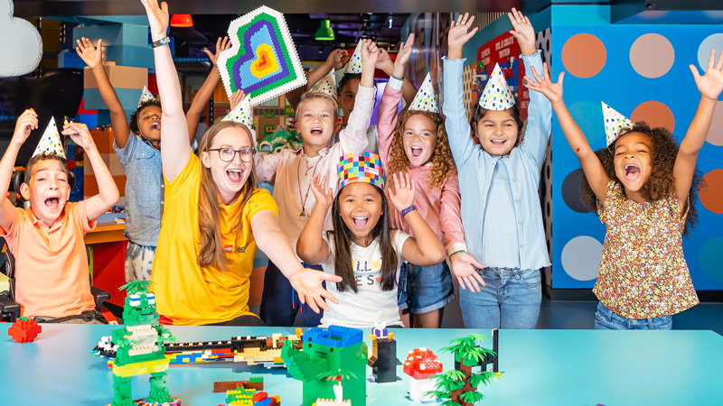 LEGO Discovery Centre Geburtstag Titel