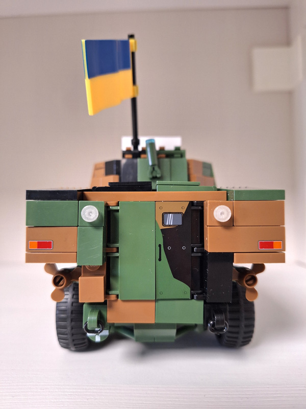 COBI KTO Rosomak 2629 gebaut heck