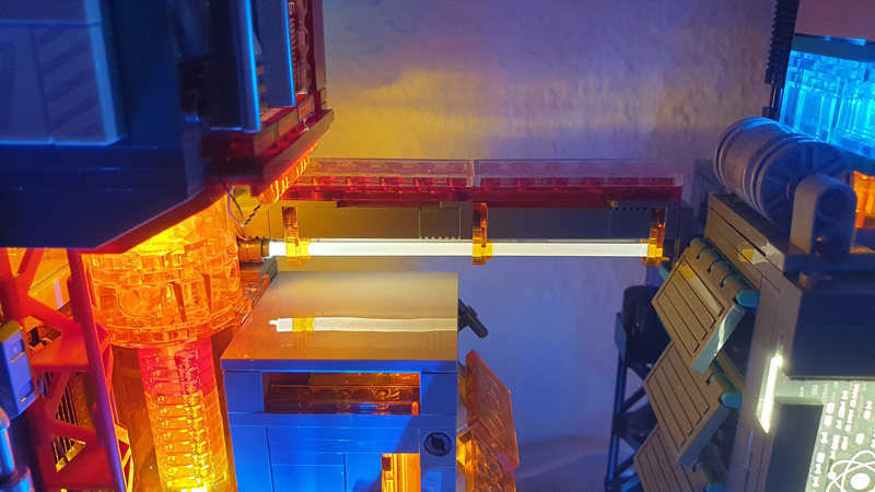 Lumibricks Cyberpunk Neon Tech Tower 17011 Tech Station 17010 Licht