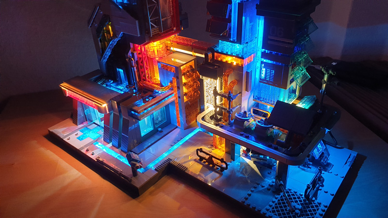 Lumibricks Cyberpunk Neon Tech Tower 17011 Tech Station 17010 Licht