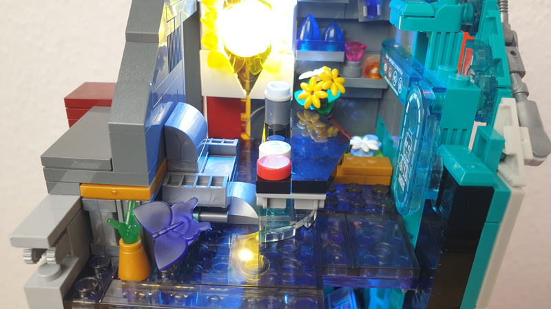 Lumibricks 17011 Cyberpunk Neon Tech Tower gebaut