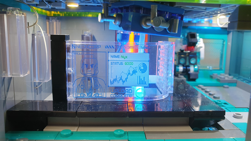 Lumibricks 17011 Cyberpunk Neon Tech Tower gebaut