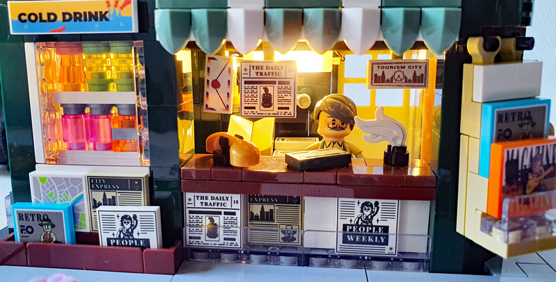 Lumibricks 15001 Newsstand gebaut mit Licht