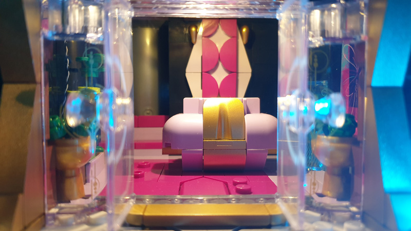 Lumibricks 17013 Cyberpunk Elite Lounge Empfang
