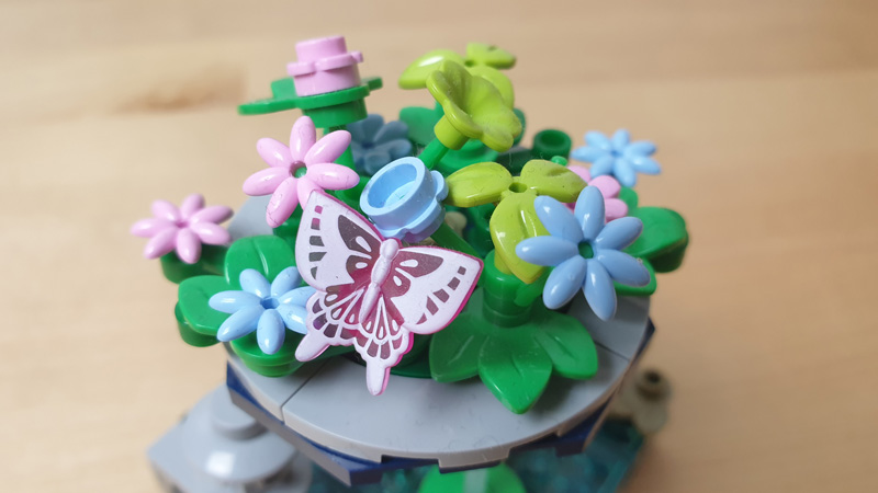 Lumibricks 17014 Cyberpunk Neon Garden gebaut