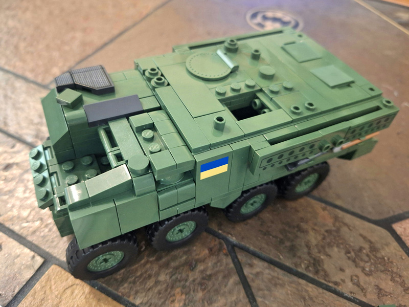 COBI 2635 M1126 Stryker Aufbau