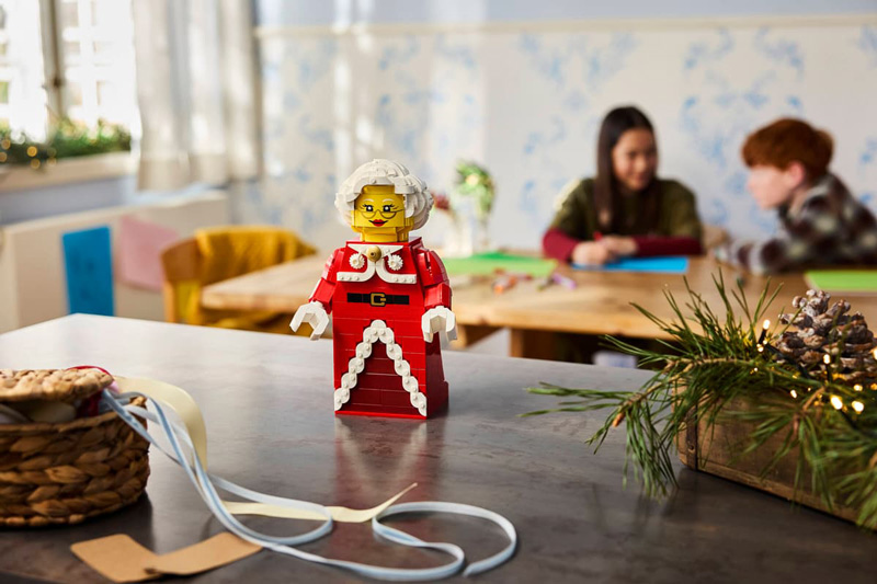 LEGO 40875 Große Frau Weihnachtsmann-Minifigur