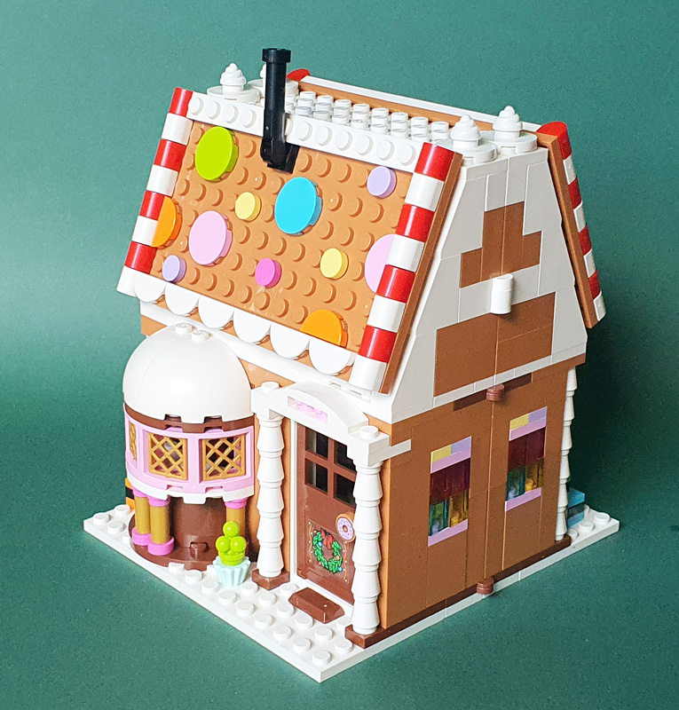 LEGO 40809 Weihnachtliches Lebkuchenhaus gebaut