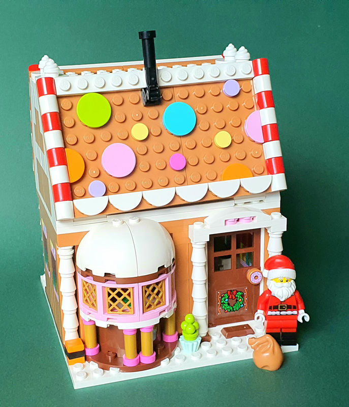 LEGO 40809 Weihnachtliches Lebkuchenhaus gebaut