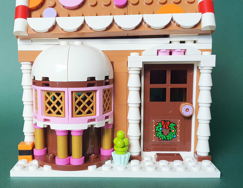 LEGO 40809 Weihnachtliches Lebkuchenhaus gebaut