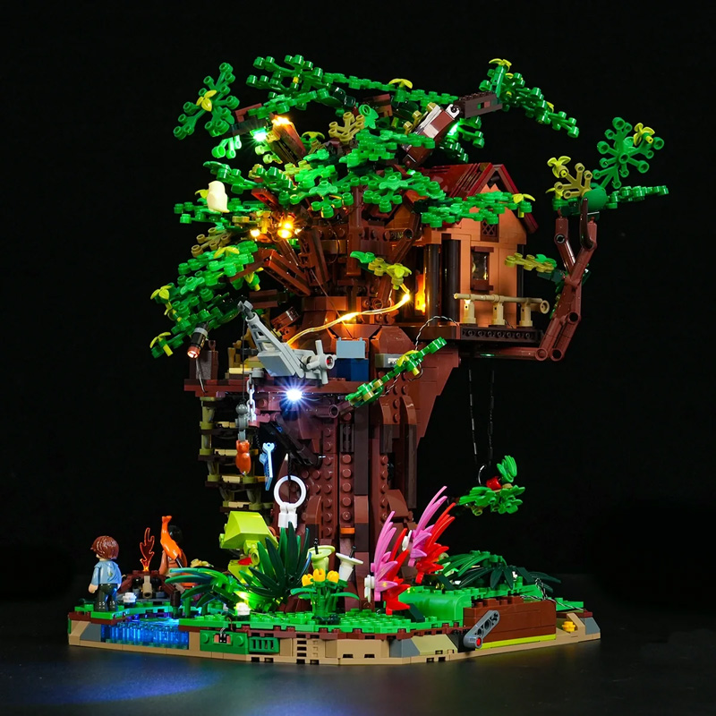 Lumibricks Treehouse Explorer (10016)