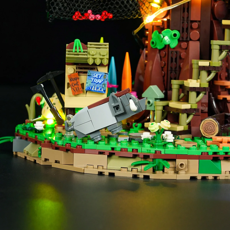 Lumibricks Treehouse Explorer (10016)