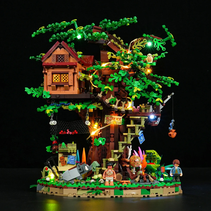Lumibricks Treehouse Explorer (10016)