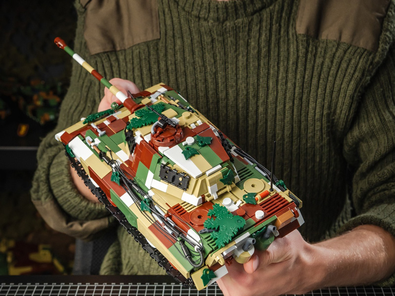 COBI Panzer VI B Tiger II Königstiger (2684) Prototyp
