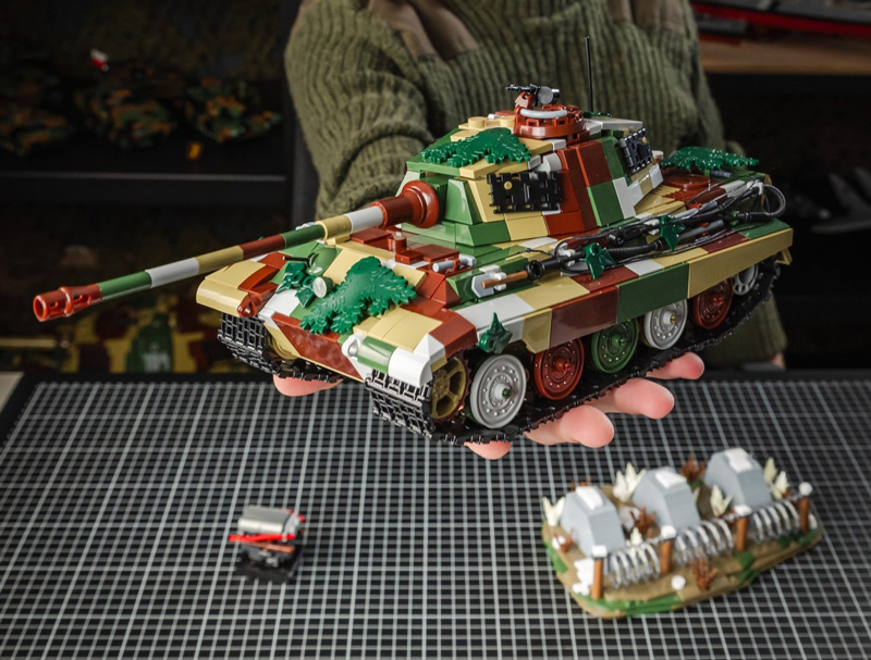 COBI Panzer VI B Tiger II Königstiger (2684) Prototyp